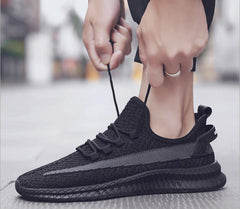 Men's Lightweight Breathable Running Shoes Slip-On Sneakers