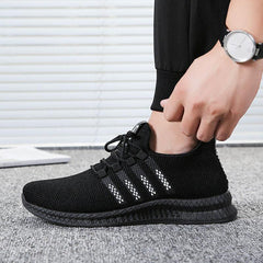 Men's Lightweight Breathable Running Shoes Slip-On Sneakers